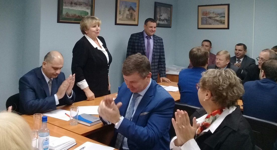 В Великом Устюге депутаты от ЛДПР, СР и КПРФ проголосовали за единоросса в качестве главы города