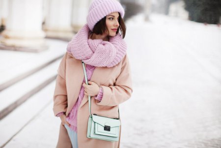 Розовое пальто: с чем носить?