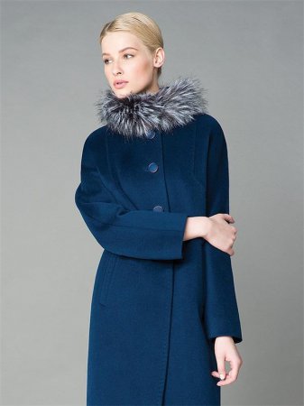 Зимние кашемировые пальто с меховым воротником