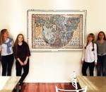 Столовую Женской гуманитарной гимназии Череповца украсило мозаичное панно