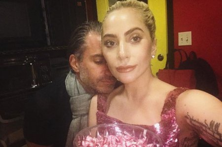 Леди Гага помолвлена со своим агентом