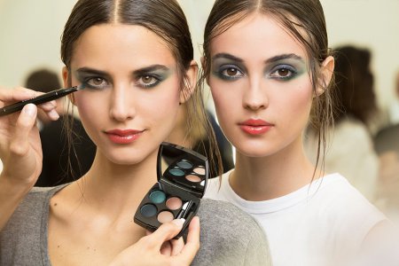 Модный макияж весна-лето 2018 от Chanel и Giorgio Armani