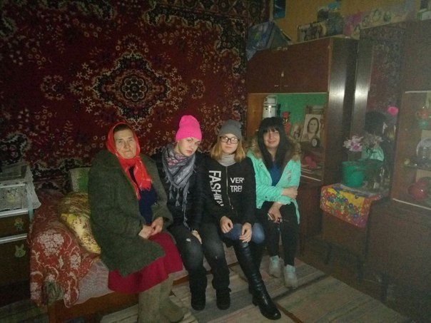 В Белозерске замерзающей бабушке помогают неравнодушные жители