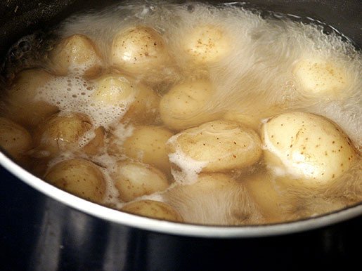 Очищение сосудов картофельным отваром.